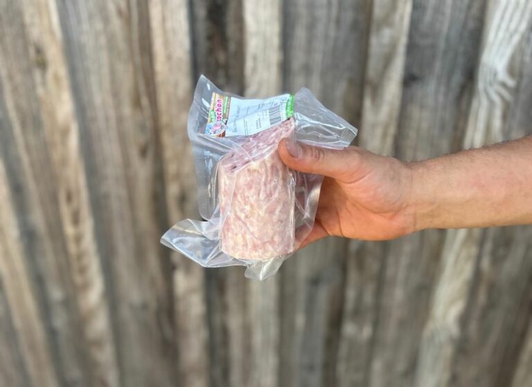 Saucisson à l'ail nature - Viande frais - Jardins de Garonne